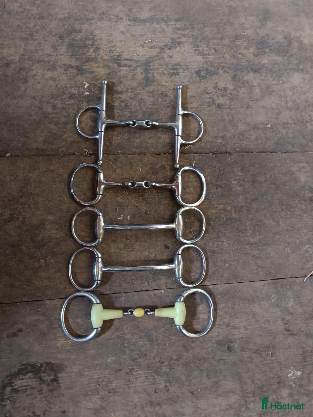 Bett hästutrustning till salu: Bett  i Mölnbo - Annons 1