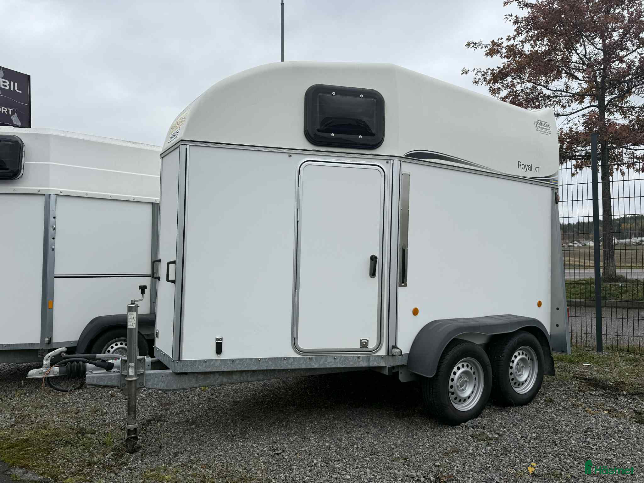 Hästtransporter  fordon & transport till salu: Royal XT WAF40U – funktionell, smidig och säker!  i Köping - Annons 3