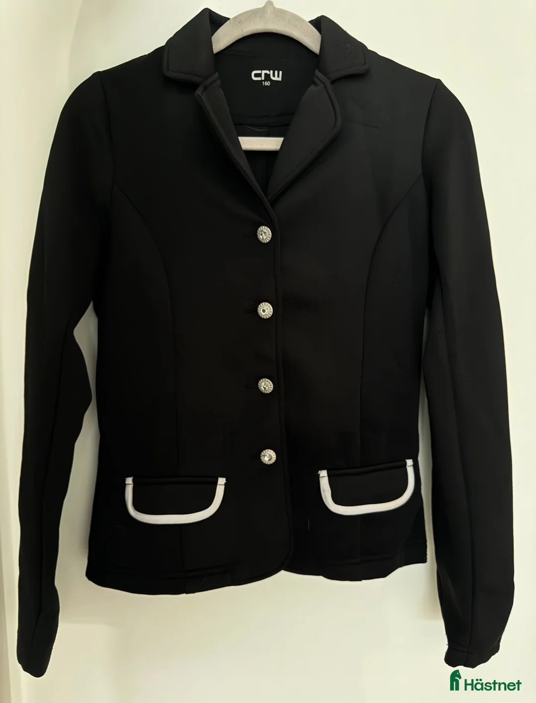 Jackor & Kavajer ryttarutrustning till salu: Tävlings kavaj crw i Huddinge - Annons 1