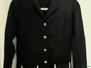 Jackor & Kavajer ryttarutrustning till salu: Tävlings kavaj crw i Huddinge - Annons 3