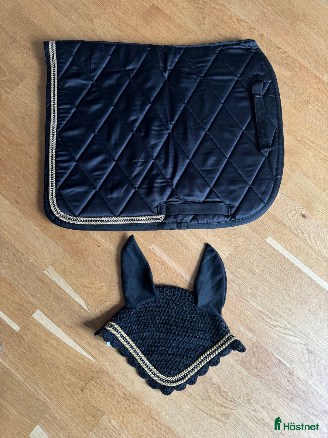 Schabrak & Vojlockar hästutrustning till salu: Schabrak Huva i Eskilstuna - Annons 2