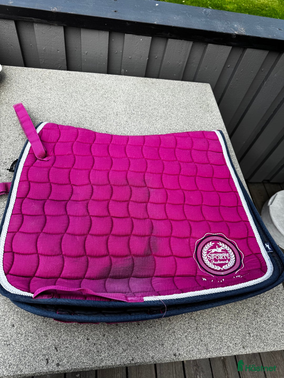 Schabrak & Vojlockar hästutrustning till salu: Märkesschabrak storlek full i Motala - Annons 1