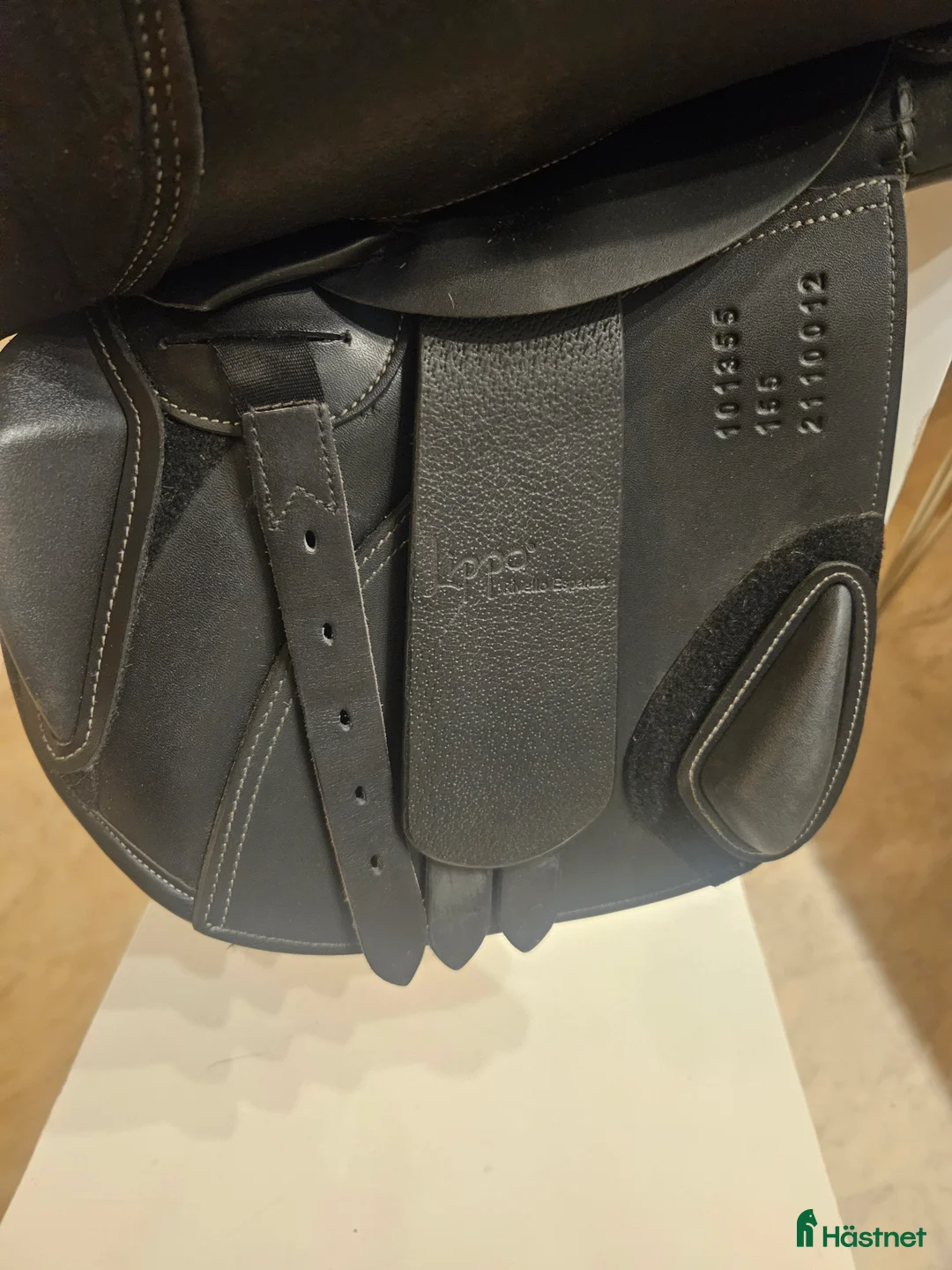 Sadlar hästutrustning till salu: Hoppsadel Lippo rivello espanza 15,5tum - Annons 5