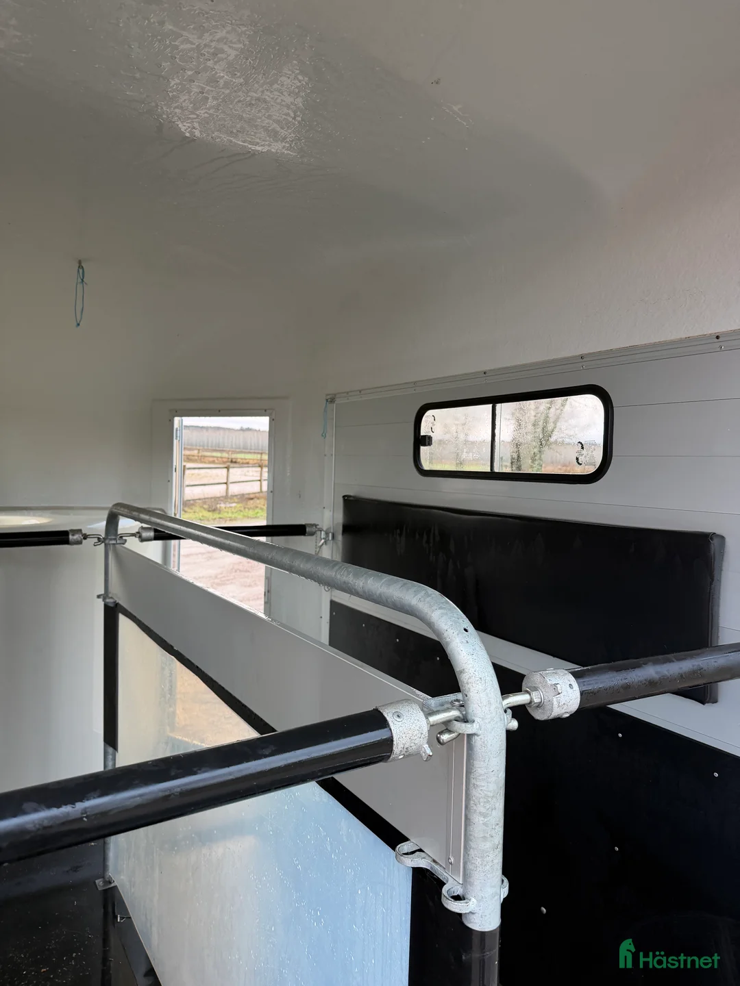 Hästtransporter  fordon & transport till salu: Chevals storsäljare gold 3 hästtransport  i Västerås - Annons 9