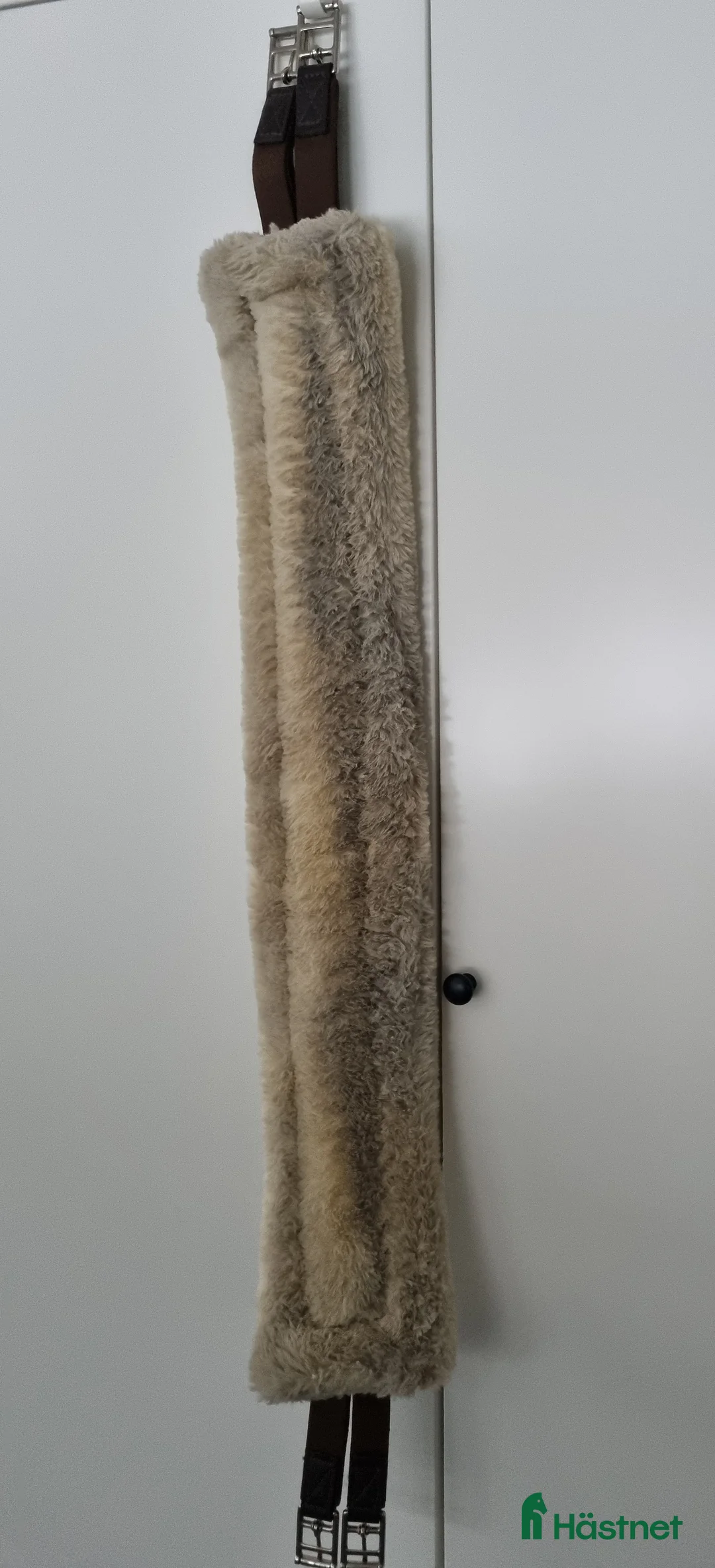 Sadeltillbehör hästutrustning till salu: Protector sadelgjord med fluff 125 cm - Annons 3