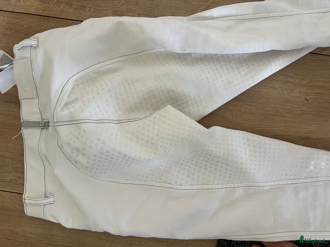 Ridbyxor ryttarutrustning till salu: Vita ridbyxor i Sundsvall - Annons 2