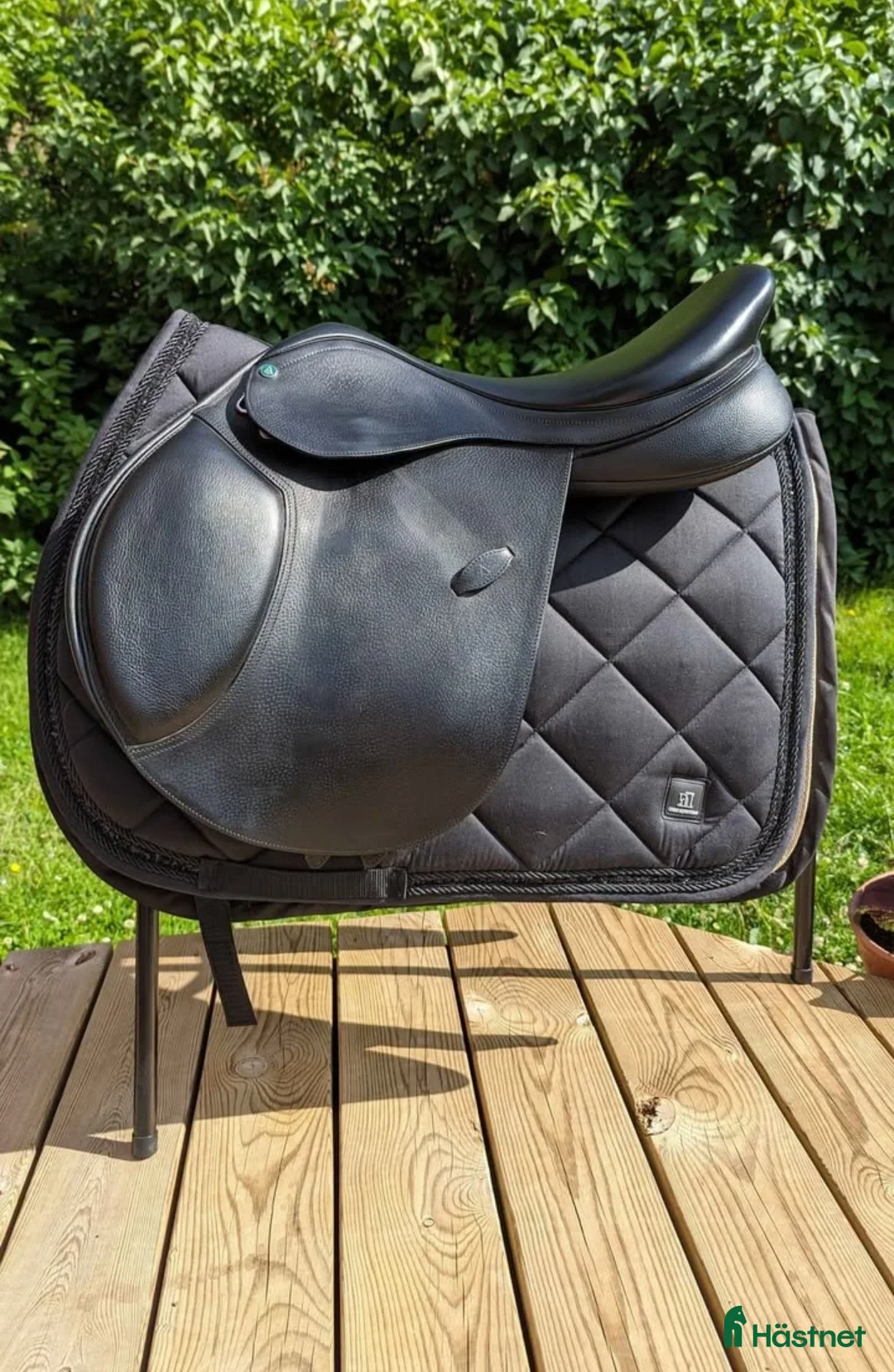 Sadlar hästutrustning till salu: Arena hopp 17,5" i Sandviken - Annons 1