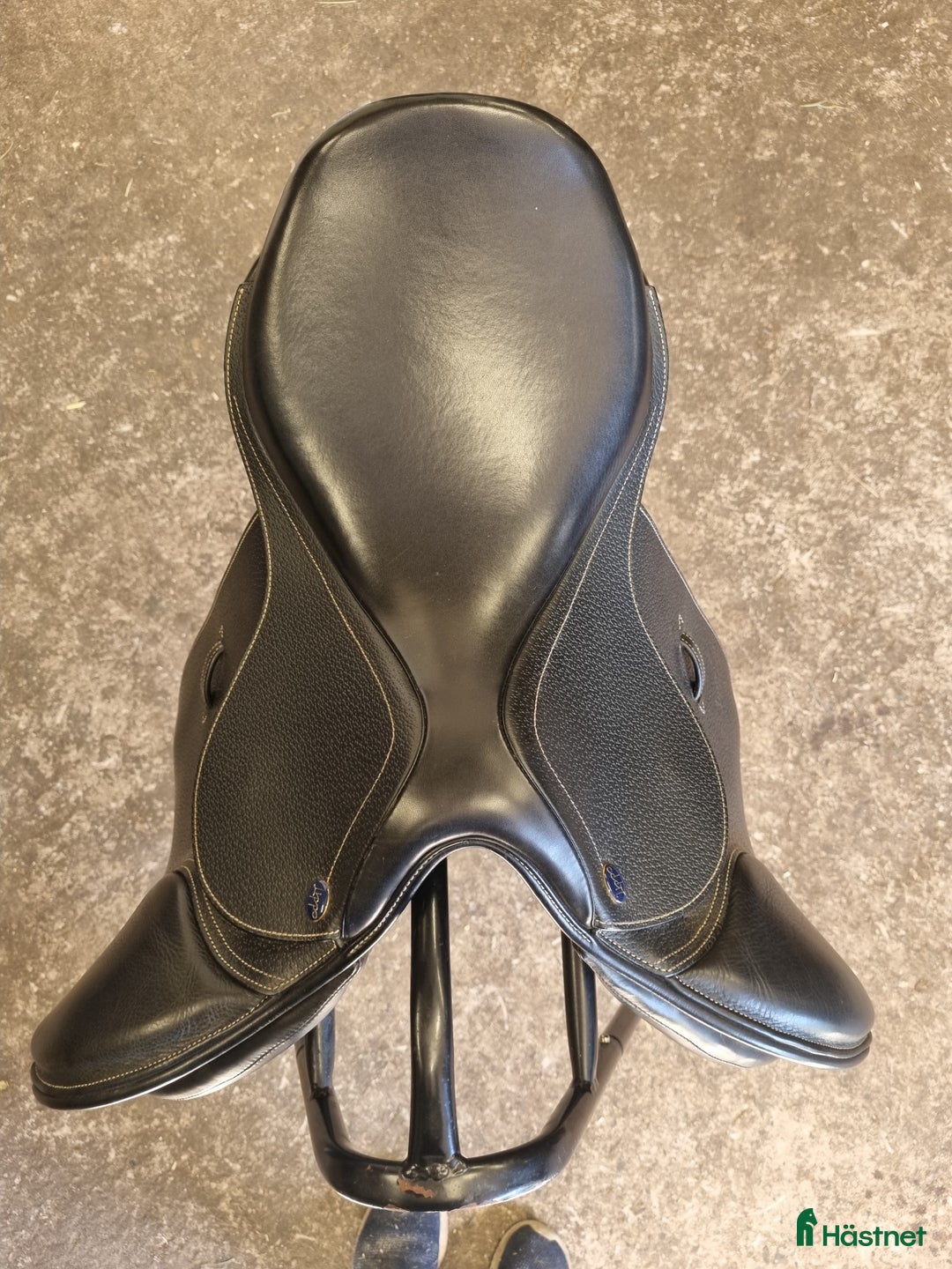 Sadlar hästutrustning till salu: Lippo Allegria Brauo  i Istorp - Annons 2