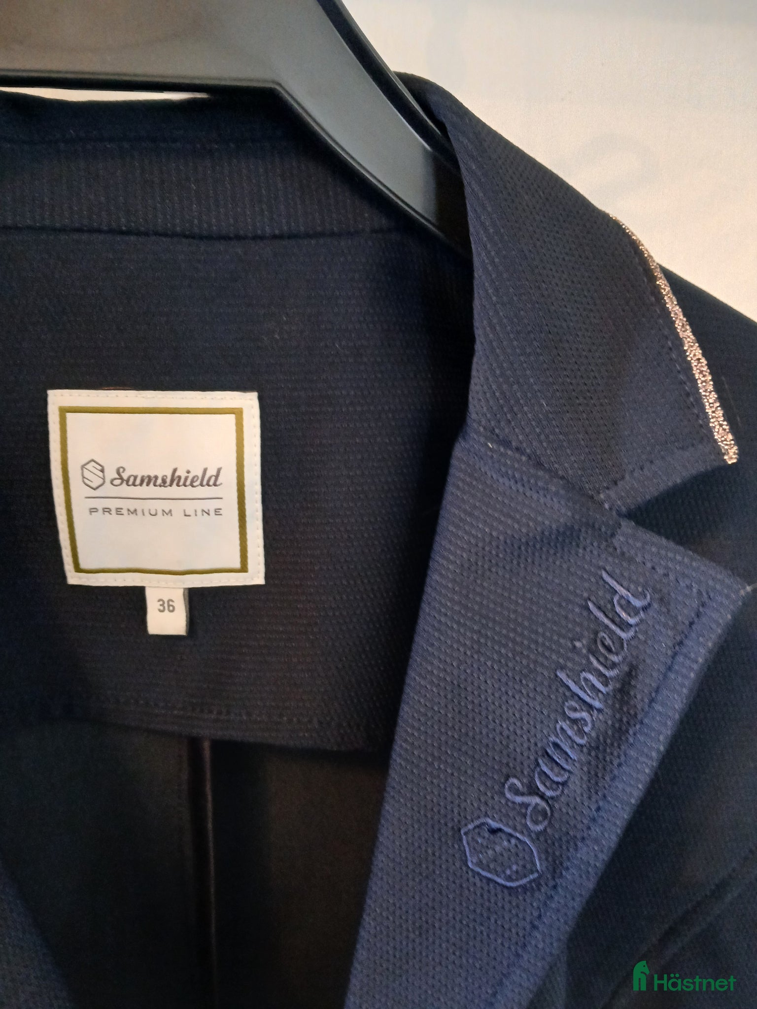 Jackor & Kavajer ryttarutrustning till salu: Mörkblå samshield kavaj m Swarovski Crystal - Annons 9