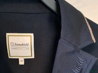 Jackor & Kavajer ryttarutrustning till salu: Mörkblå samshield kavaj m Swarovski Crystal - Annons 9