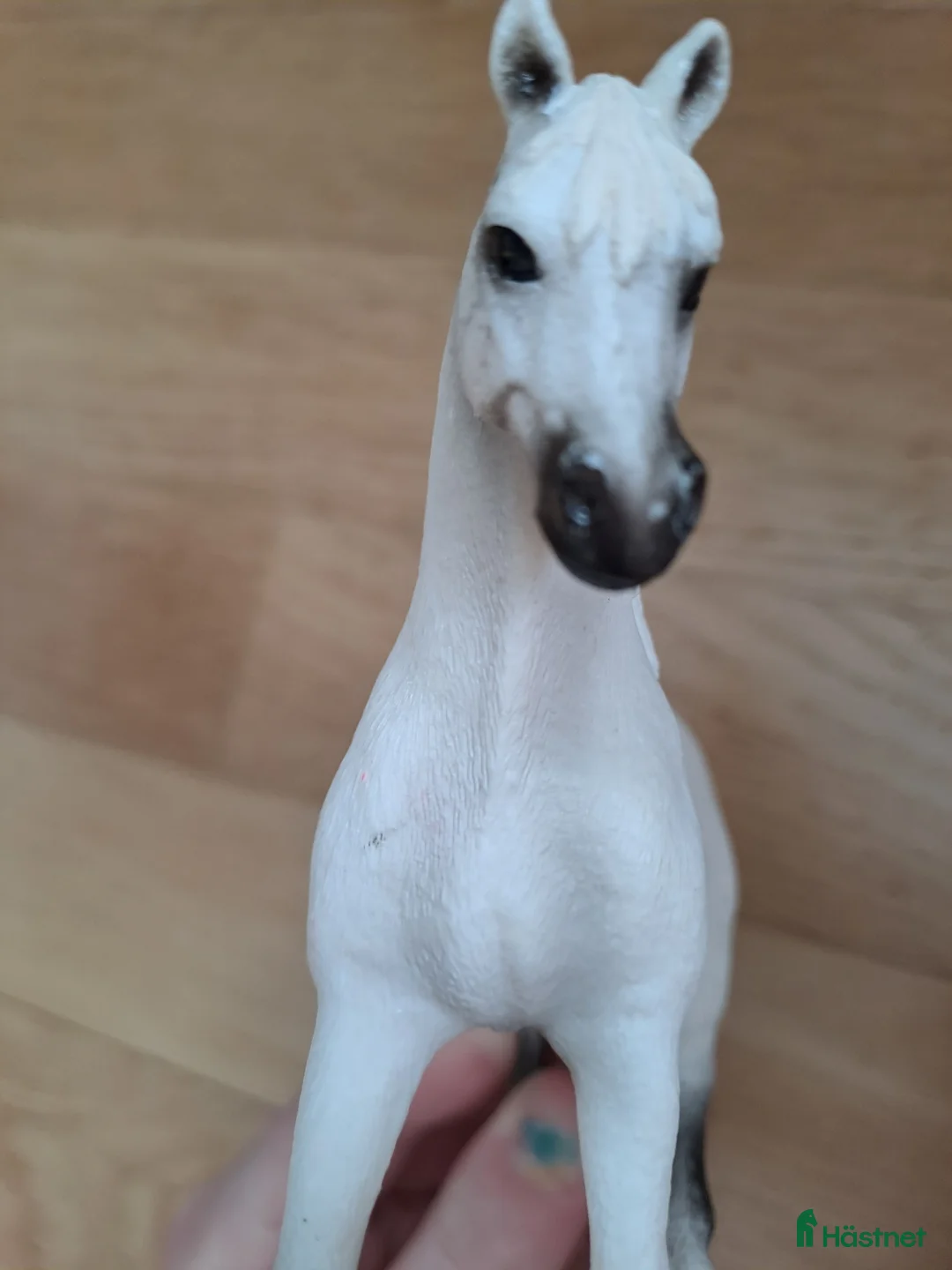 Övrigt Ridkläder ryttarutrustning till salu: Fin travande schleich skimmel för 100 kr! i Västerfärnebo - Annons 1