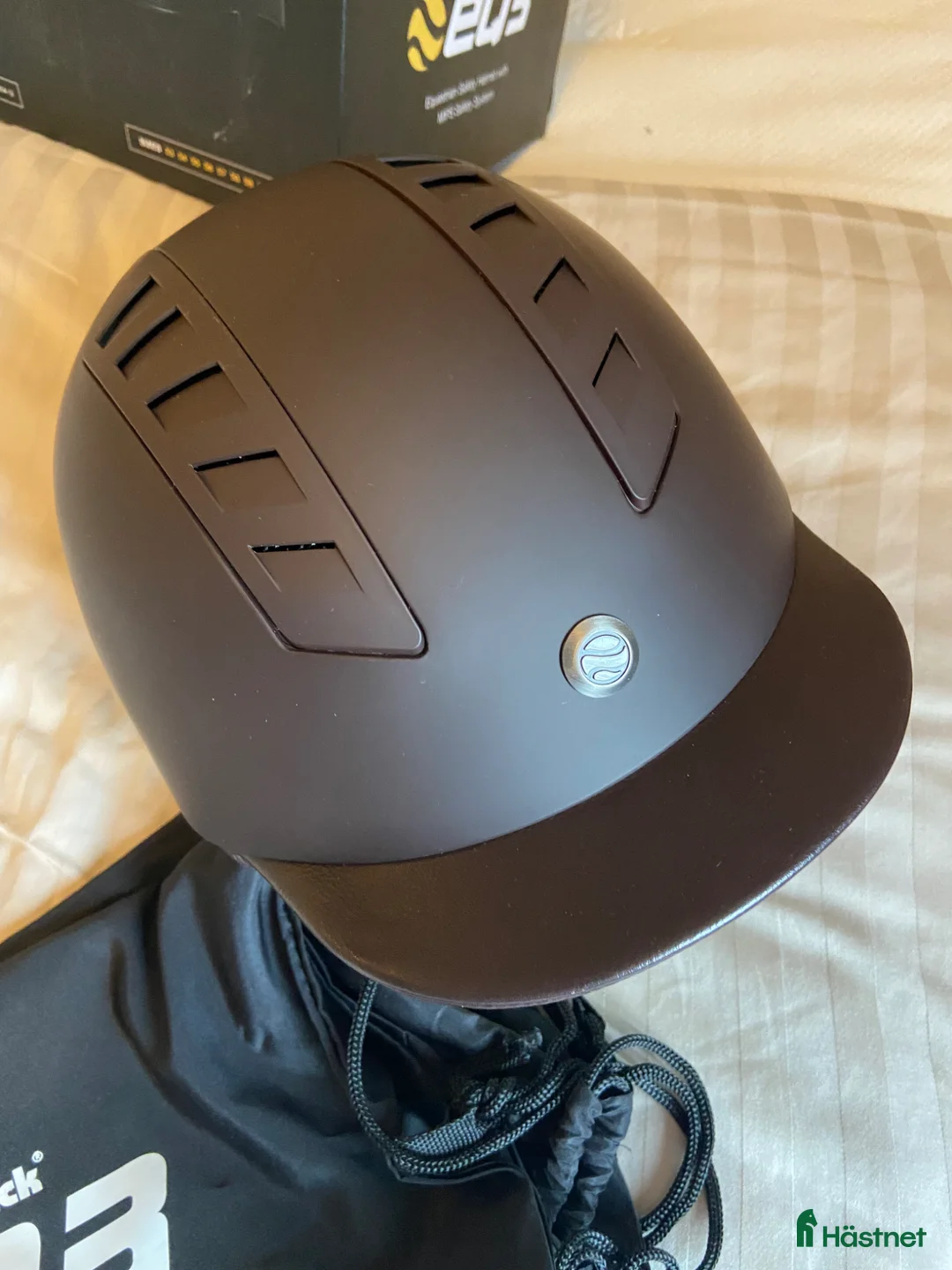 Hjälmar ryttarutrustning till salu: Hjälm, Back on Track EQ3 - Annons 2