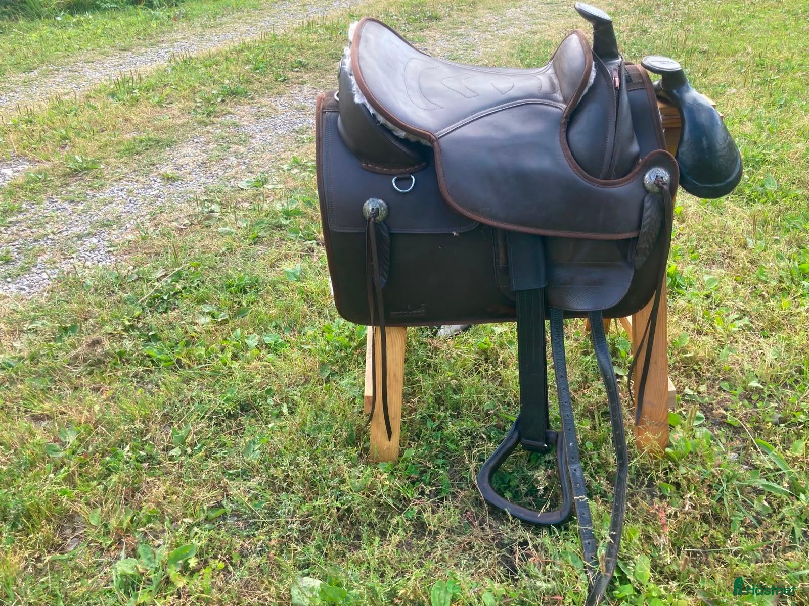 Sadlar hästutrustning till salu: Barefoot Nevada westernsadel med tillbehör - Annons 4
