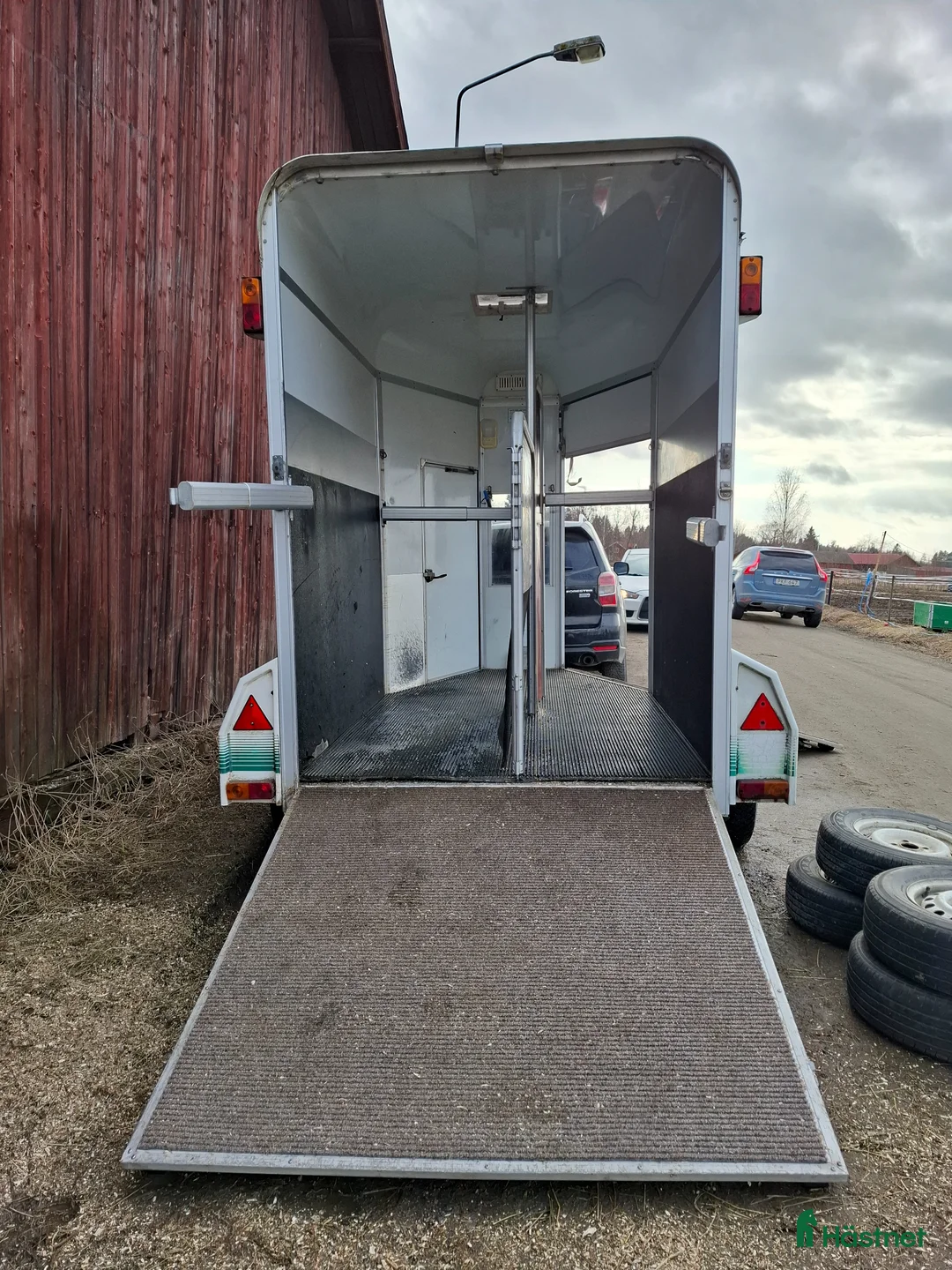 Hästtransporter  fordon & transport till salu: Ume A40 säljes i Valbo - Annons 2