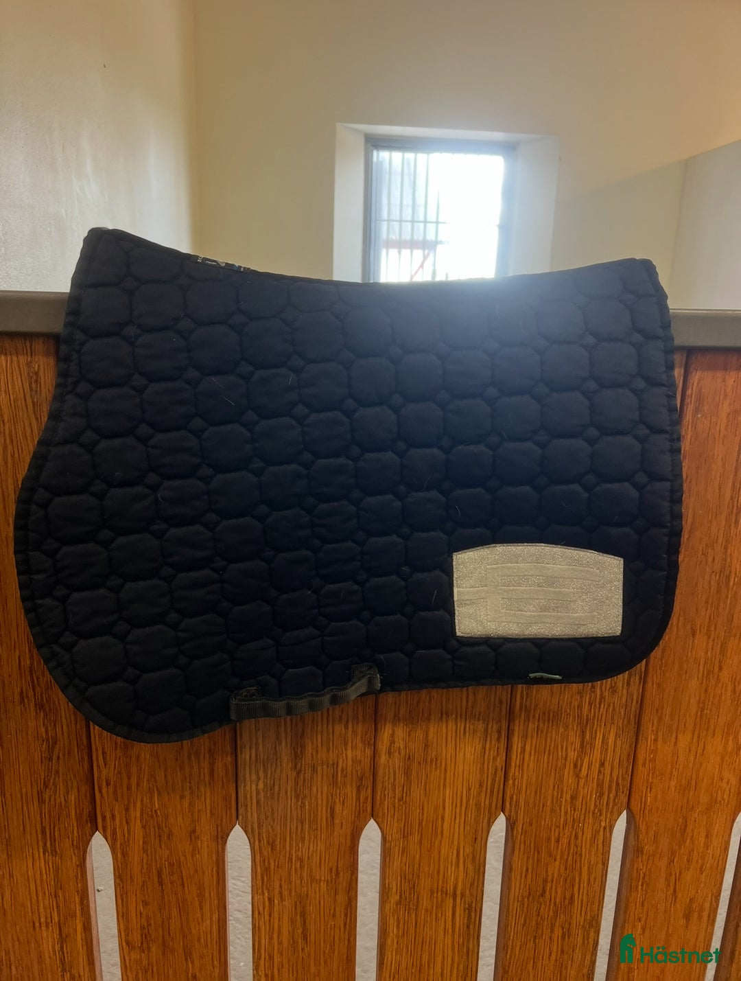 Schabrak & Vojlockar hästutrustning till salu: Fint equiline schabrak  i Viken - Annons 1