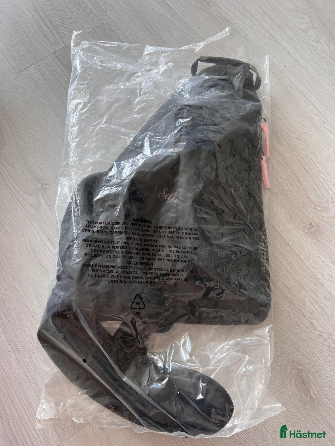 Övrig Ryttarutrustning ryttarutrustning till salu: Samshield hjälmväska i Hudiksvall - Annons 8