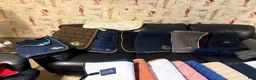 Schabrak & Vojlockar hästutrustning till salu: En mängd olika schabrak, täcken, lindor och paddar - Annons 4