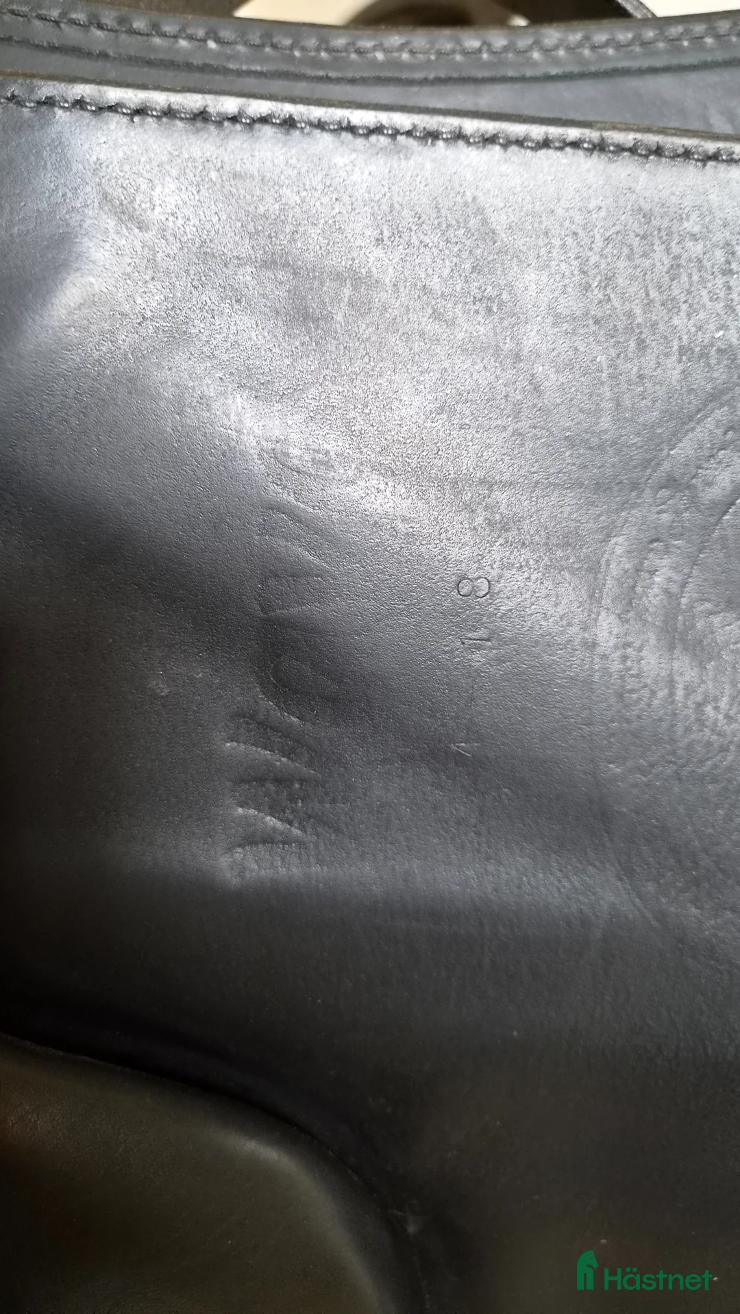 Sadlar hästutrustning till salu: Jätte skön schleese dressyr sadel  - Annons 8