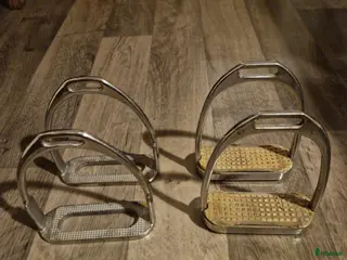 Övrig Ryttarutrustning ryttarutrustning till salu: stigbyglar i Hallstahammar - Annons 3