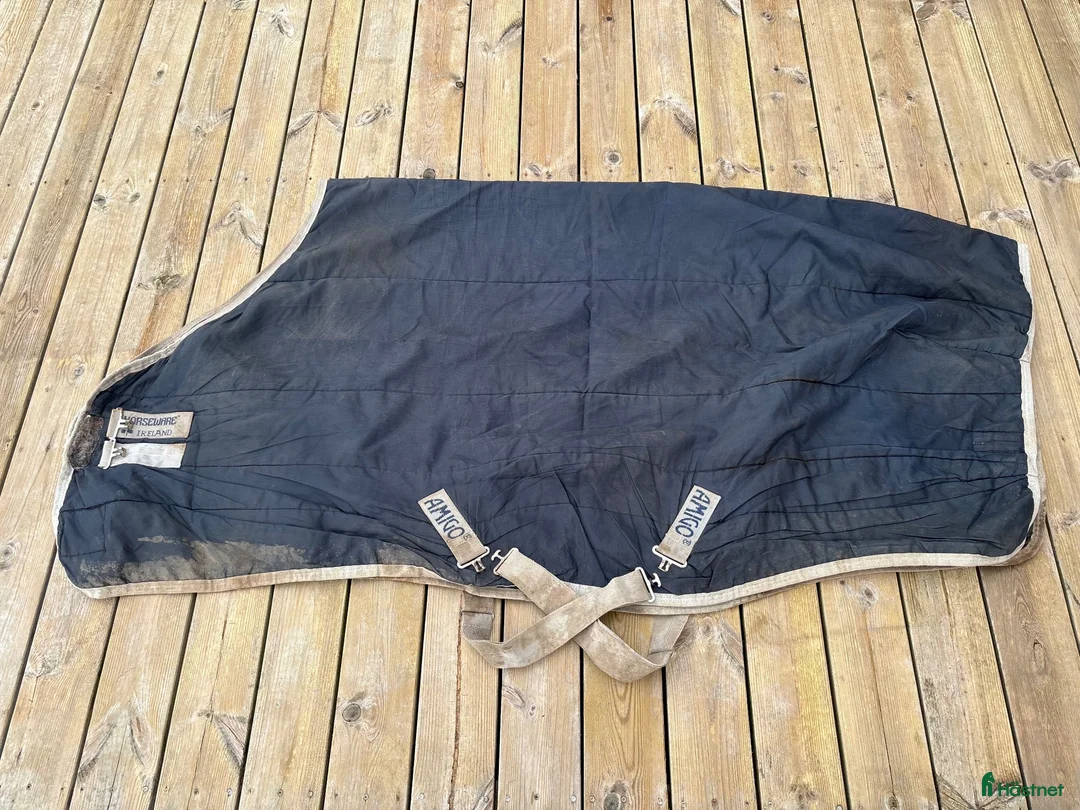 Täcken hästutrustning till salu: Amigo horseware täcke  - Annons 1