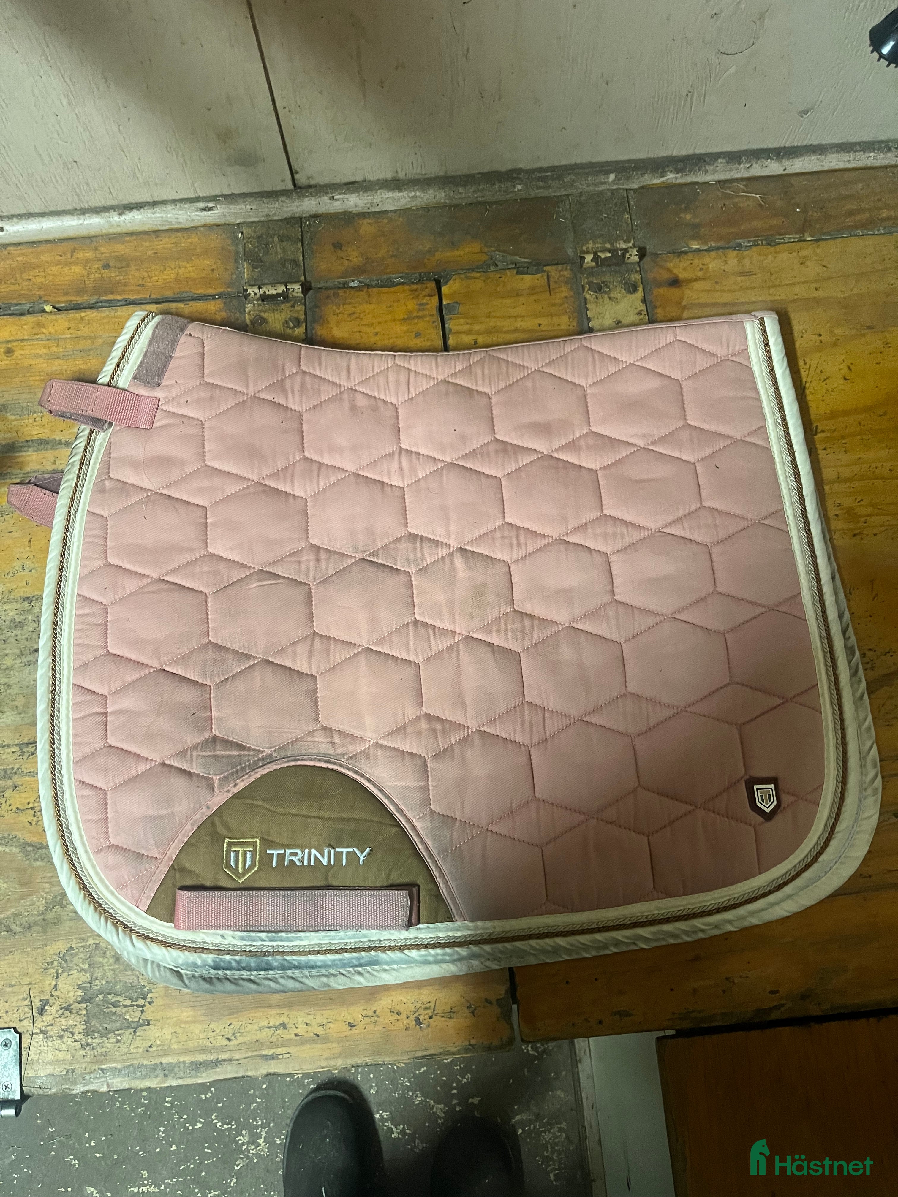 Schabrak & Vojlockar hästutrustning till salu: Trinity schabrak i Mölndal - Annons 10