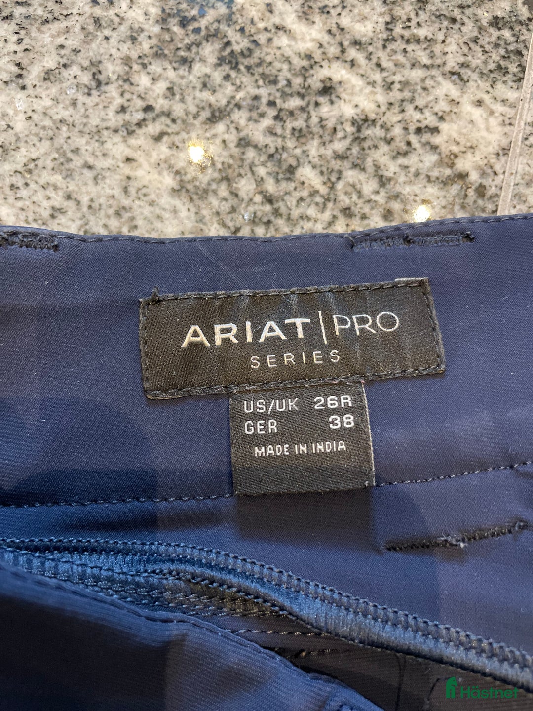 Ridbyxor ryttarutrustning till salu: Ariat ridbyxor i Bankeryd - Annons 3