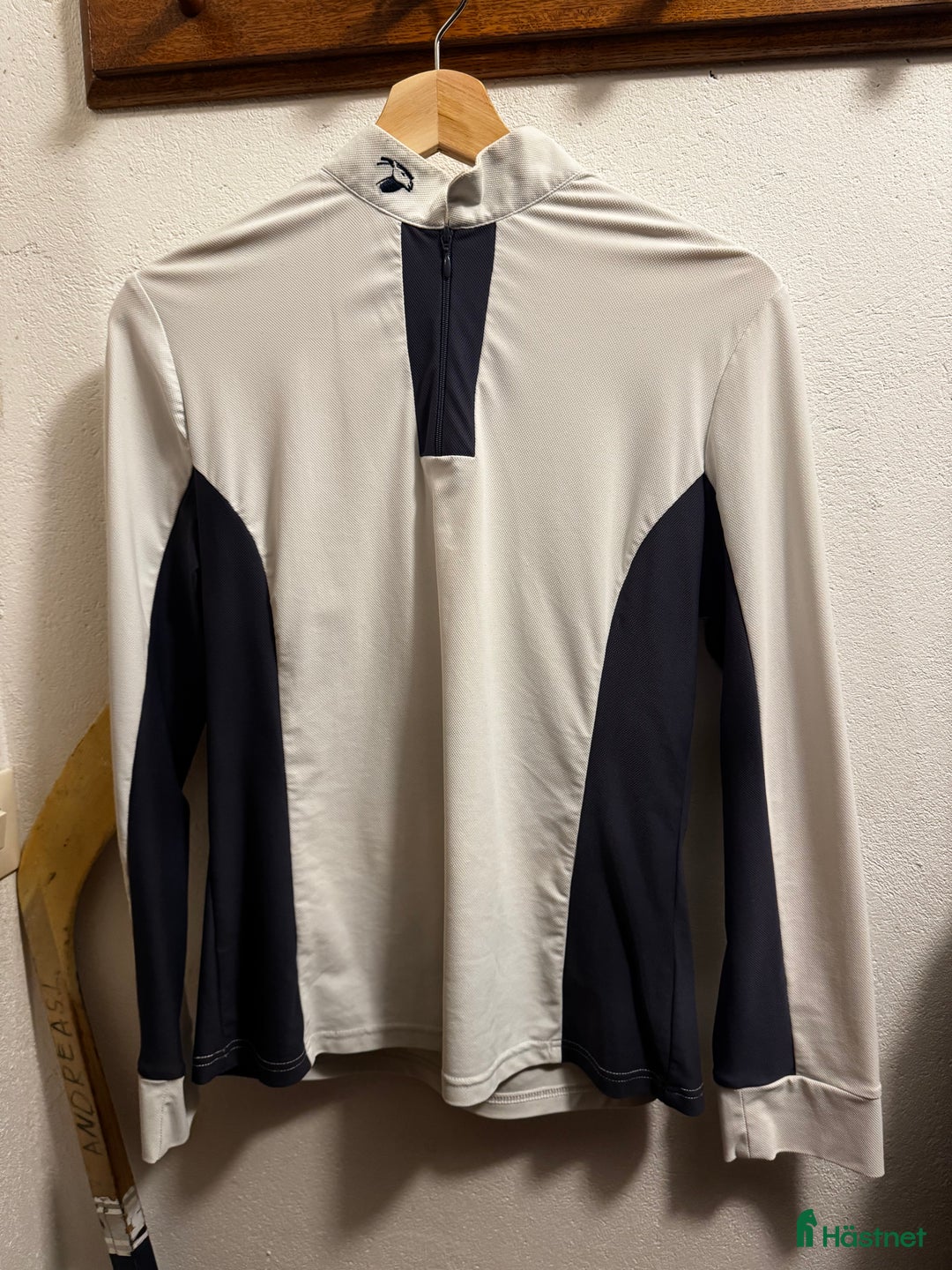 Övrigt Ridkläder ryttarutrustning till salu: Catago tävlingströja i Kimstad - Annons 1