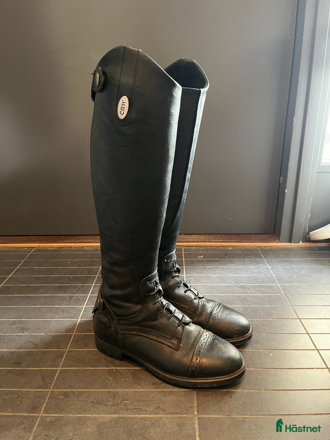 Ridstövlar ryttarutrustning till salu: Crw ridstövlar i Habo - Annons 1