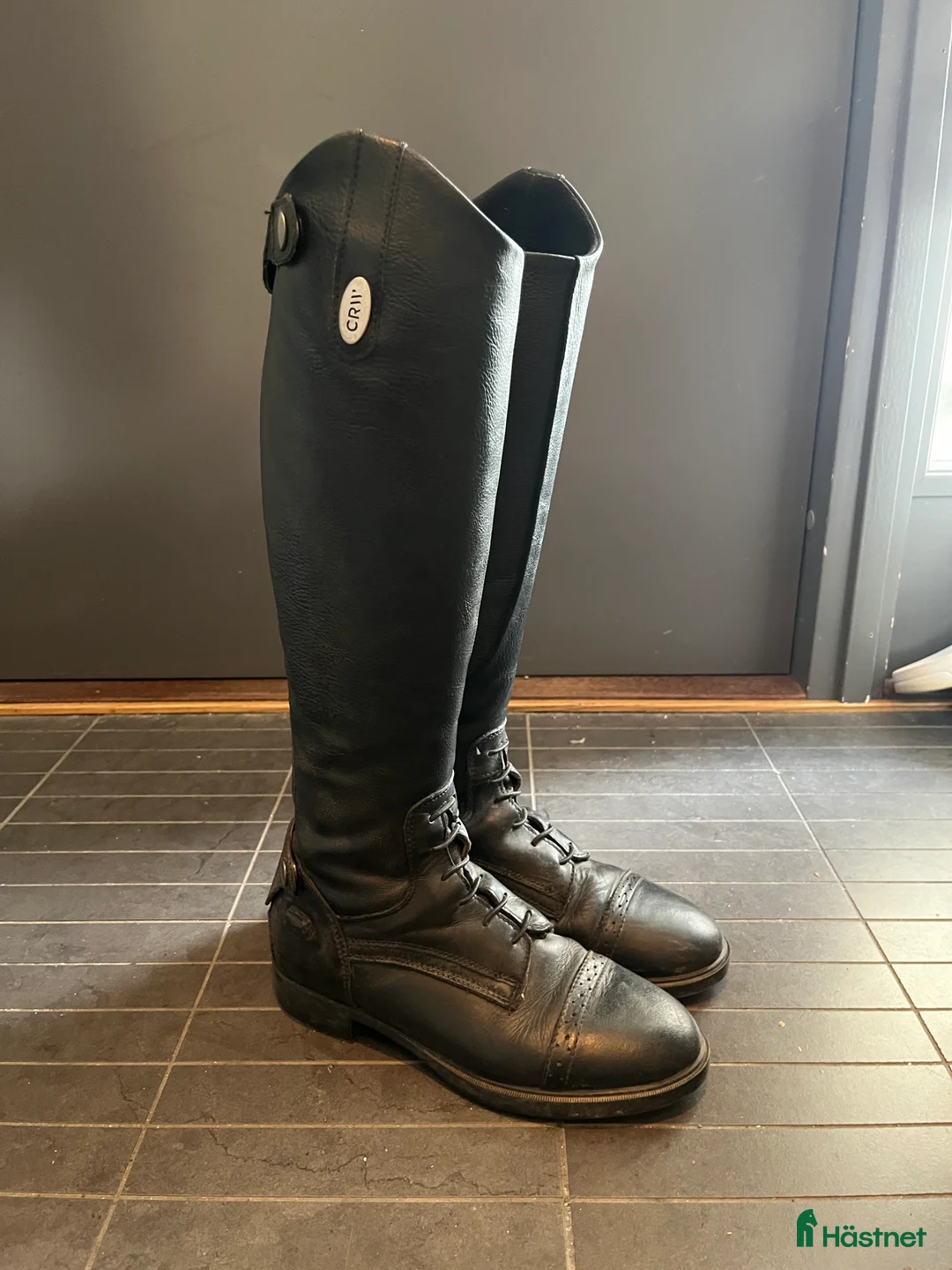 Ridstövlar ryttarutrustning till salu: Crw ridstövlar i Habo - Annons 1