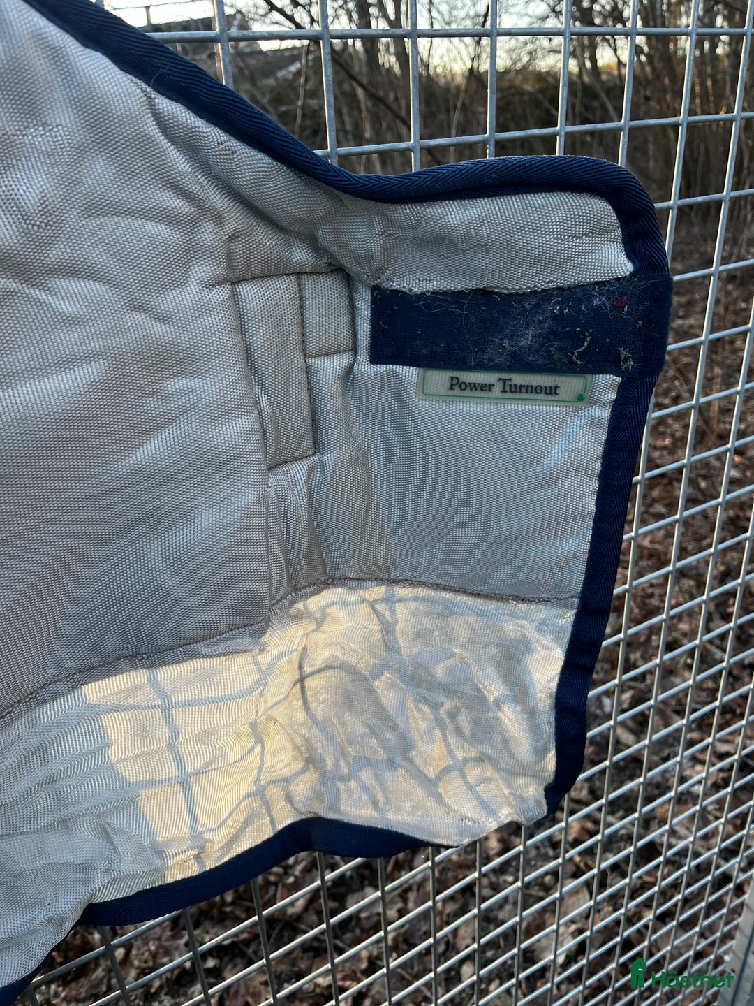 Täcken hästutrustning till salu: Bucas vintertäcke i Kvicksund - Annons 8