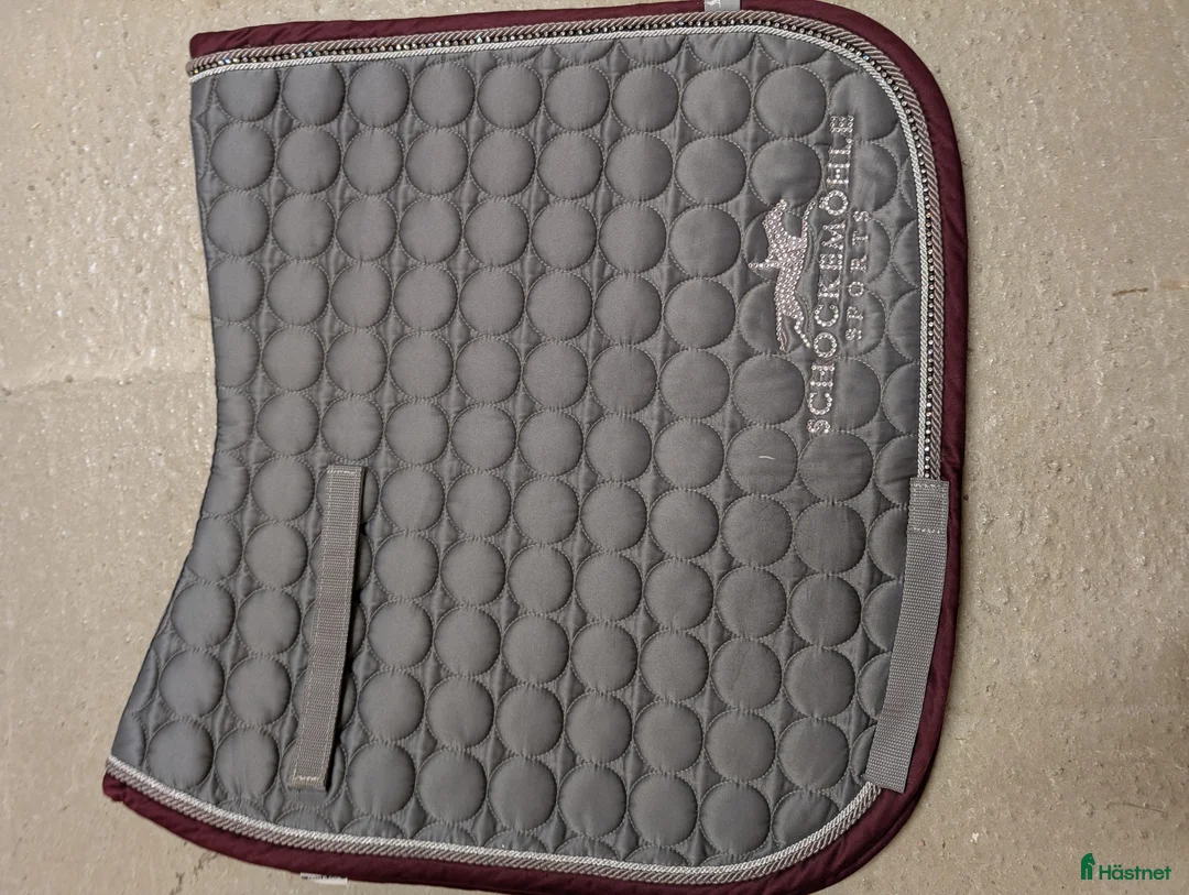 Schabrak & Vojlockar hästutrustning till salu: Diverse schabrak  i Nyköping - Annons 3