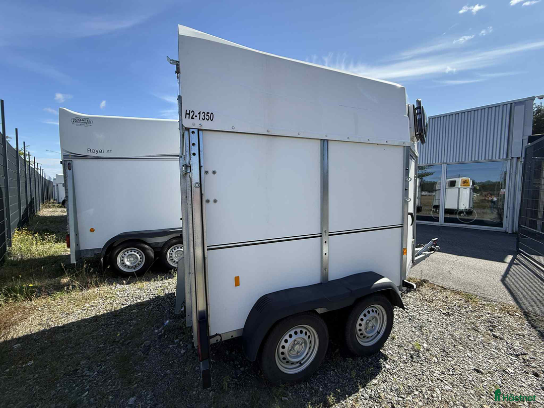 Hästtransporter  fordon & transport till salu: Hästtransport Värmlandsvagnen Classic 660 nyskick! i Köping - Annons 3