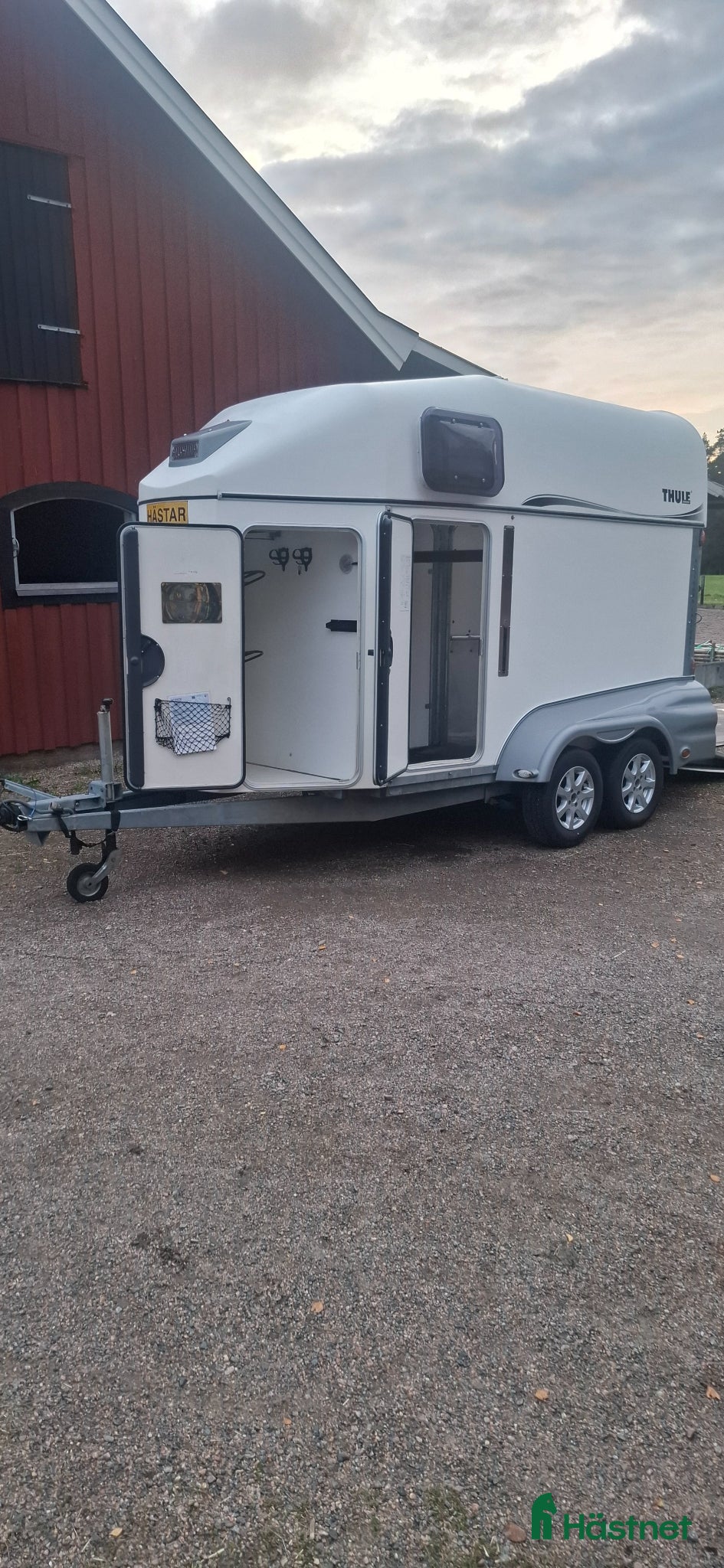 Hästtransporter  fordon & transport till salu: Thule Excellent - Annons 6