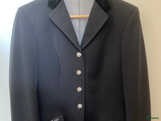 Jackor & Kavajer ryttarutrustning till salu: Pikeur tävlingskavaj i Älvsjö - Annons 3