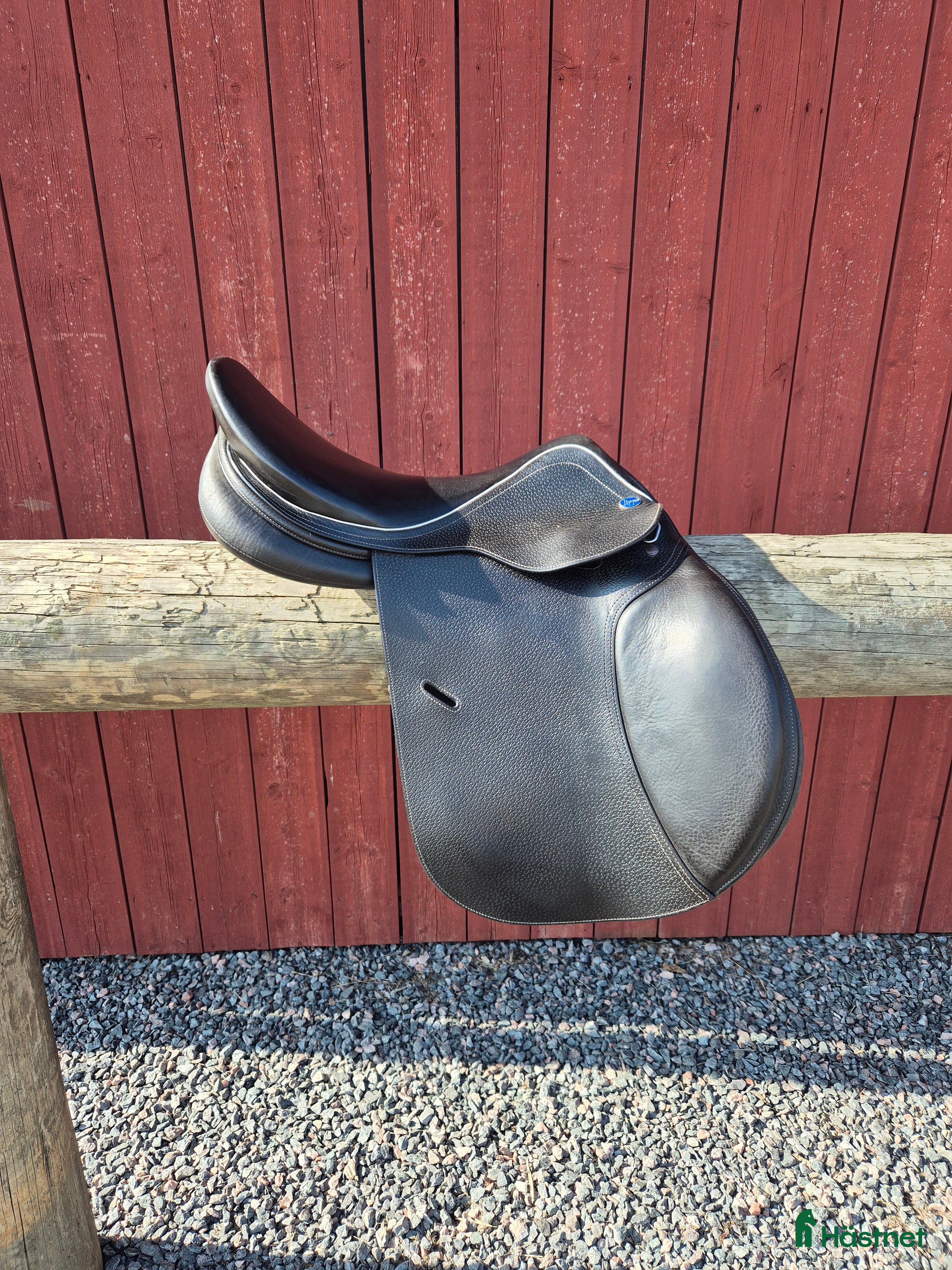 Sadlar hästutrustning till salu: Lippo enzo 17" i Lidköping - Annons 3