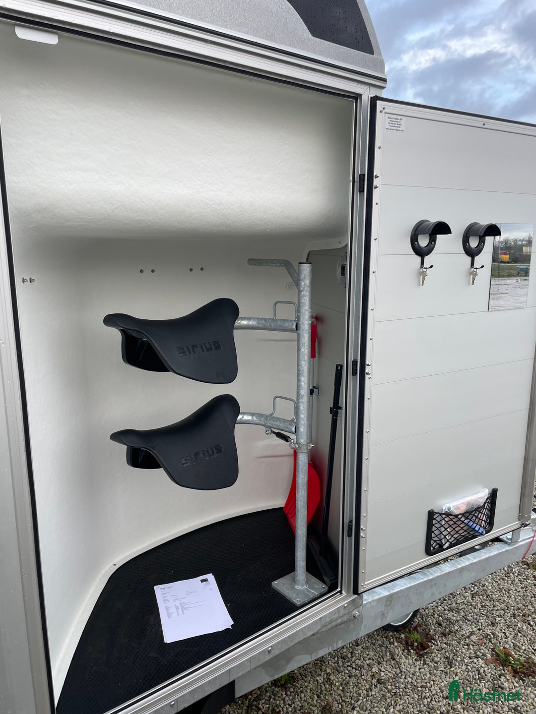 Hästtransporter  fordon & transport till salu: Slitstark och marknadens stabilaste konstruktion. i Flyinge - Annons 4