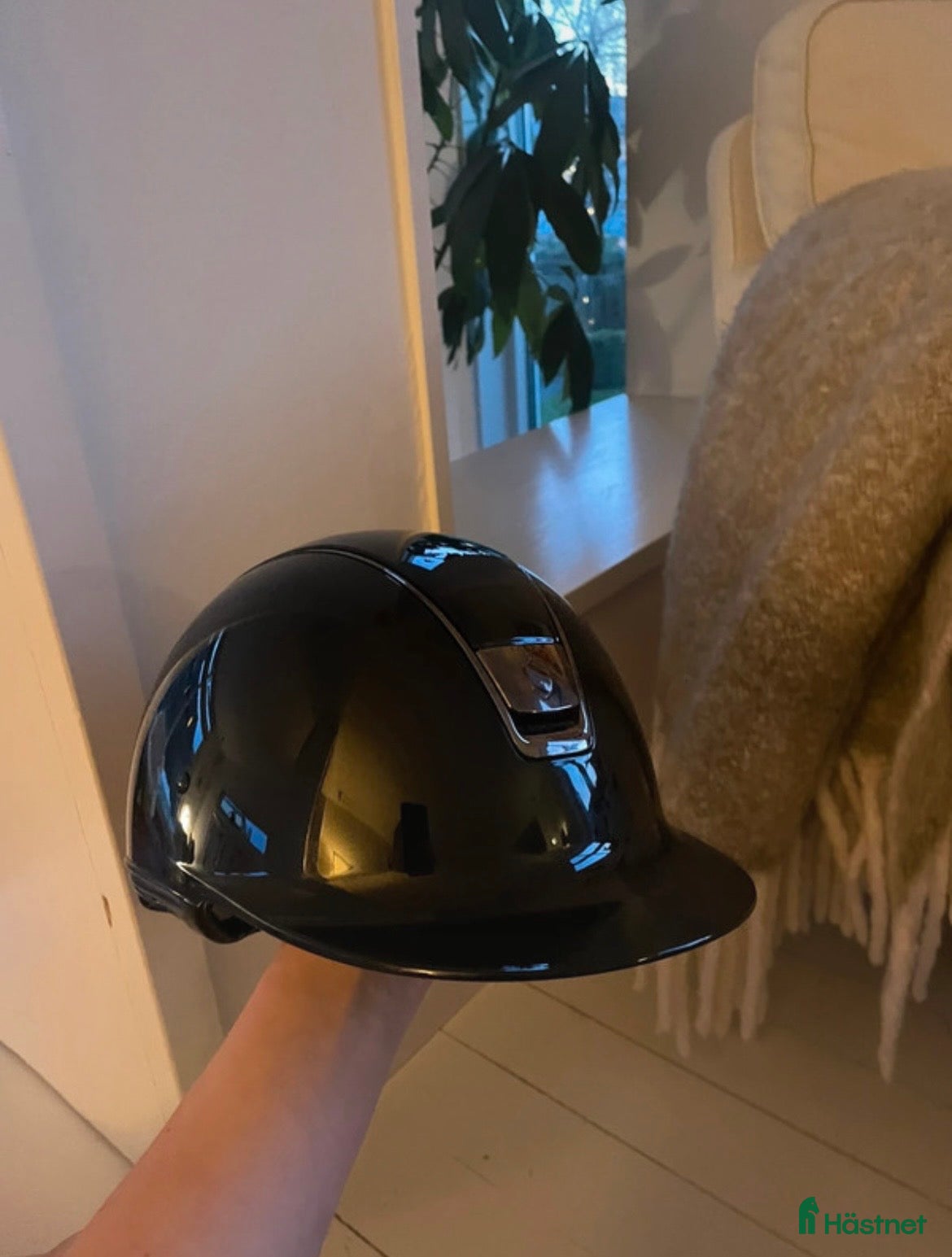 Hjälmar ryttarutrustning till salu: Fin Glossy Samshield hjälm - Annons 6