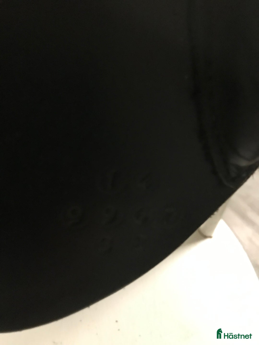 Sadlar hästutrustning till salu: mycket fin hoppsadel från Morris och nolan i Herrljunga - Annons 4