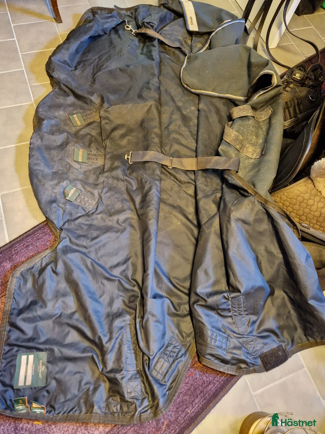Täcken hästutrustning till salu: Horseware Amigo Bravo 12 Plus 0g v-front 140cm - Annons 6