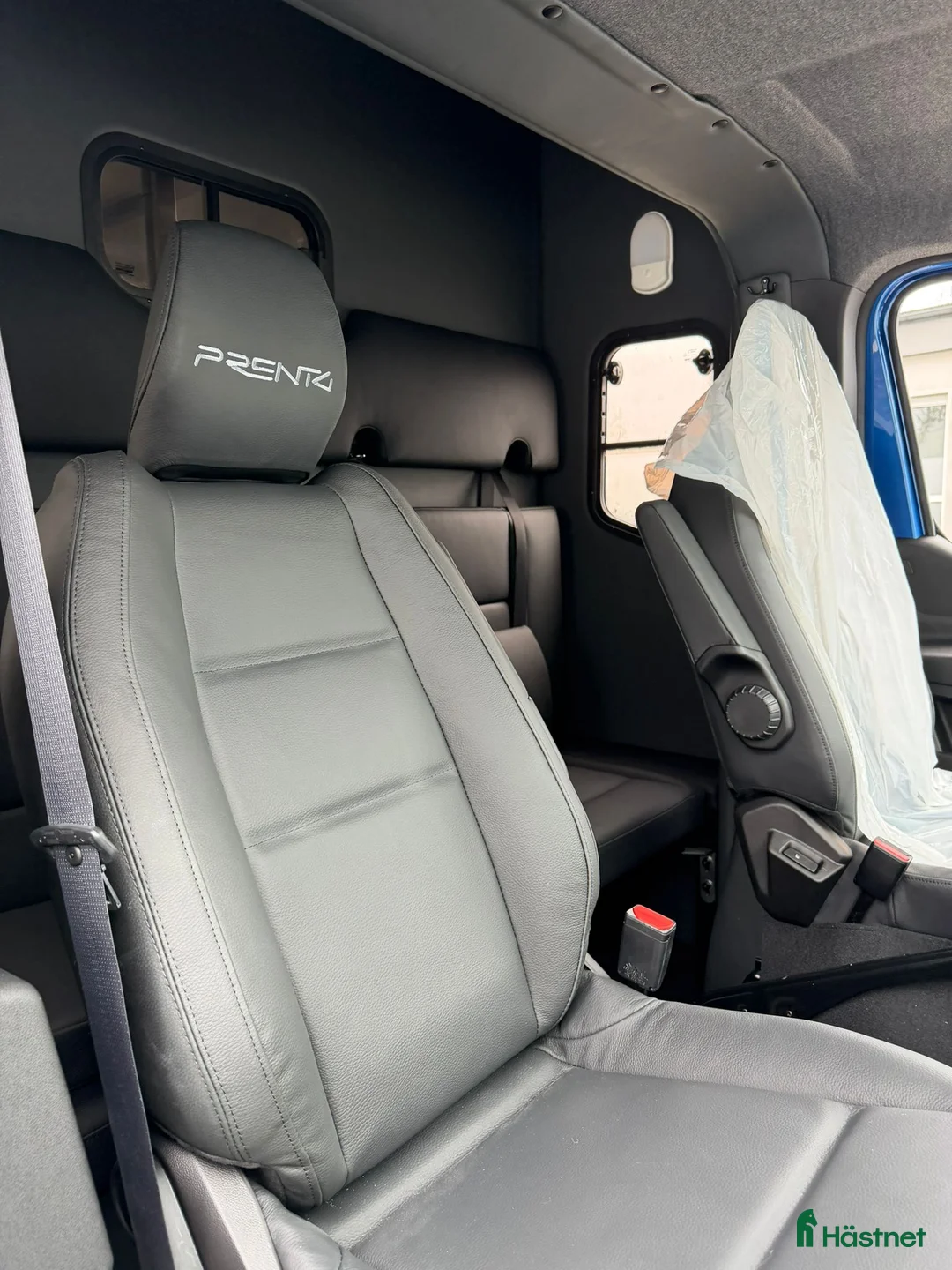 Hästlastbilar  fordon & transport till salu: Horsepartner Exclusive Hästbil - Annons 2