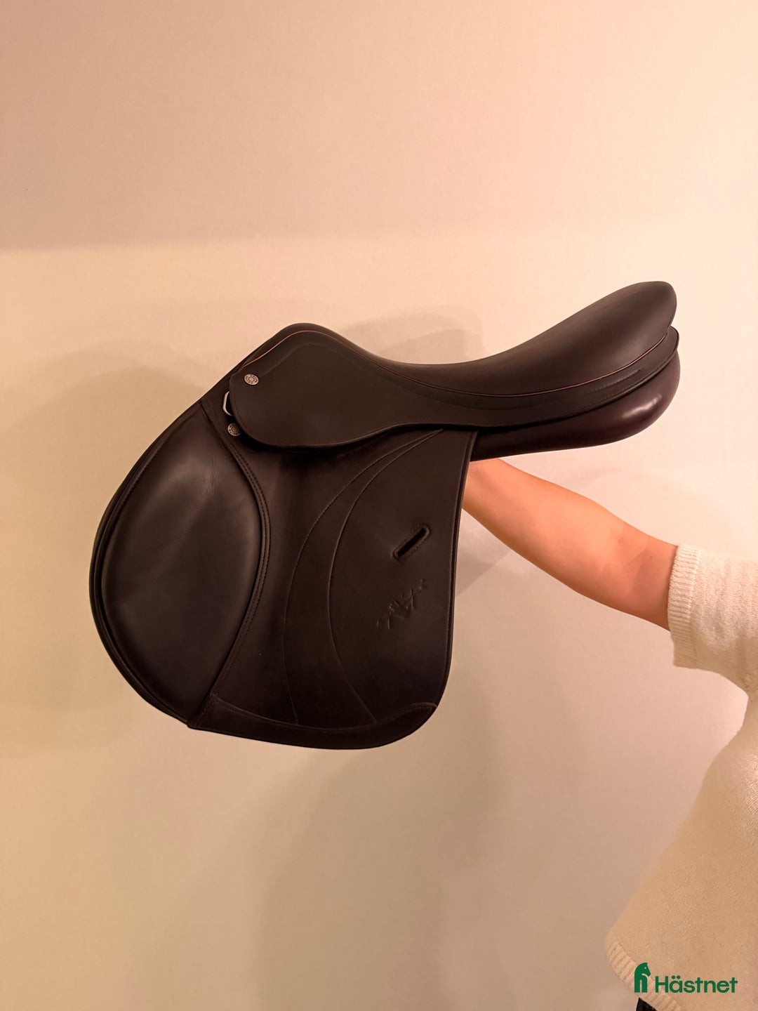 Sadlar hästutrustning till salu: Equipe Expression i Lidköping - Annons 1