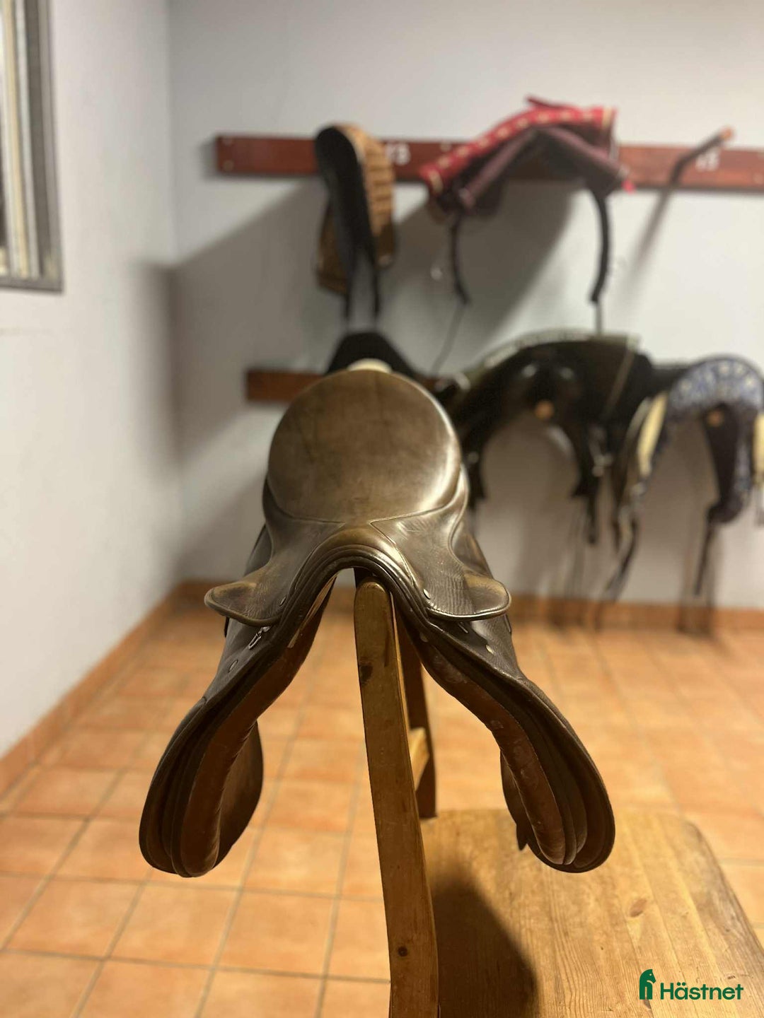 Sadlar hästutrustning till salu: Dressyrsadel i Svängsta - Annons 4