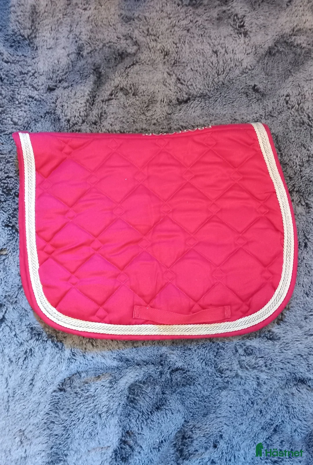 Schabrak & Vojlockar hästutrustning till salu: Rosa schabrak  i Kalmar - Annons 1