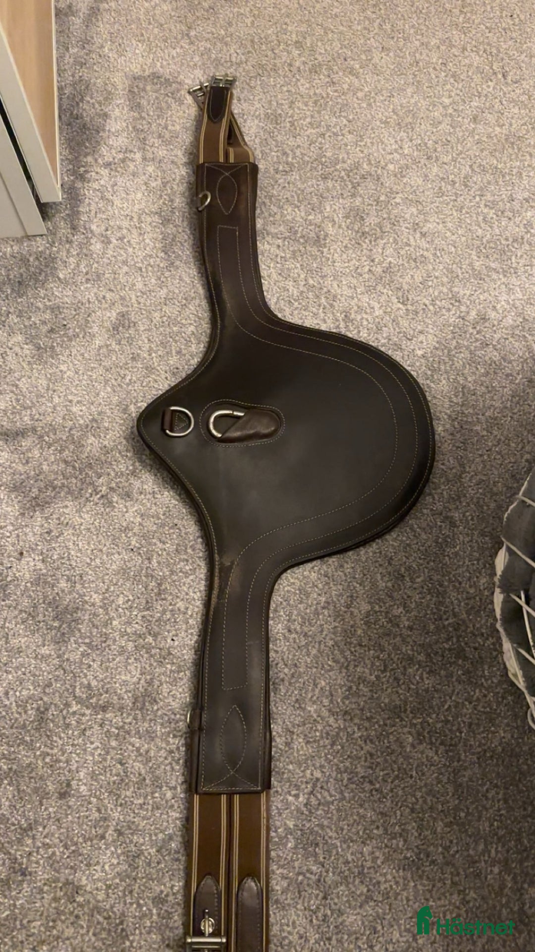 Sadeltillbehör hästutrustning till salu: Lippo Magplatta i Jönköping - Annons 1