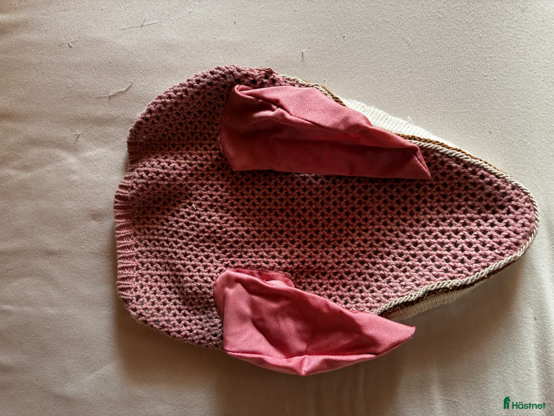 Övrig Hästutrustning hästutrustning till salu: Fina huvor till bra pris! i Indal - Annons 3