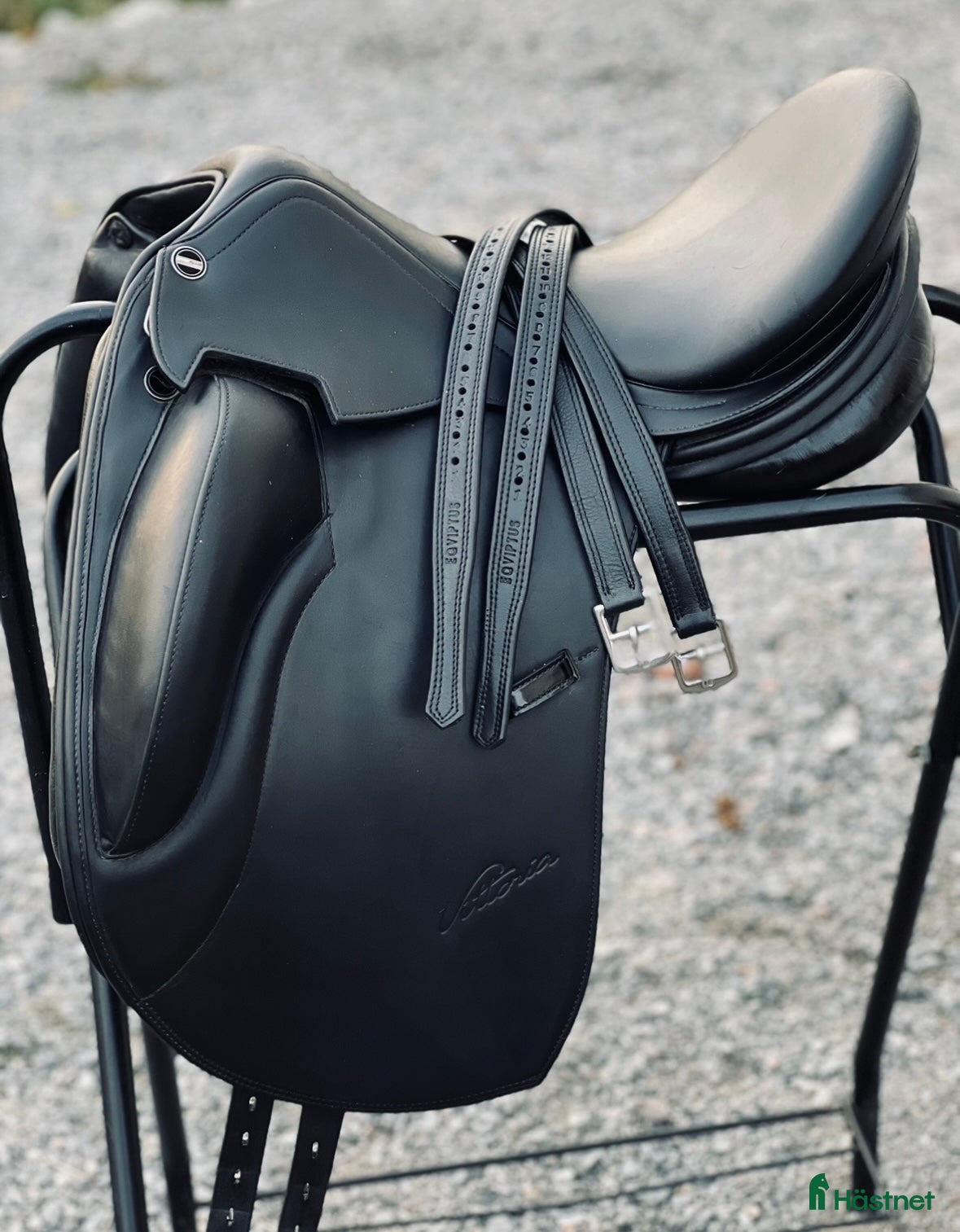 Sadlar hästutrustning till salu: Mycket fint skick  i Strängnäs - Annons 11