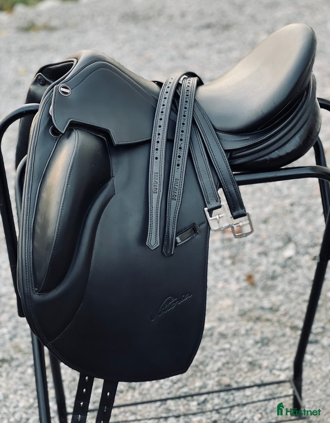 Sadlar hästutrustning till salu: Mycket fint skick  i Strängnäs - Annons 1