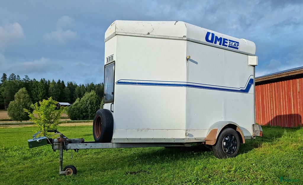Hästtransporter  fordon & transport till salu: Umesläp - Annons 1