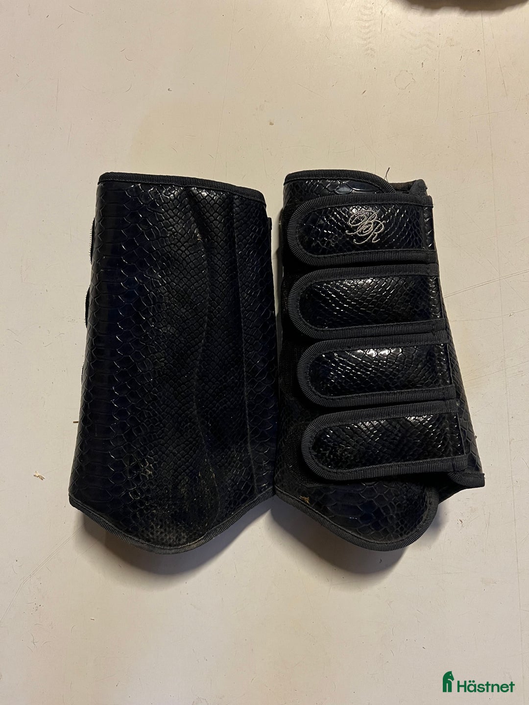 Benskydd hästutrustning till salu: Benskydd i Helsingborg - Annons 1