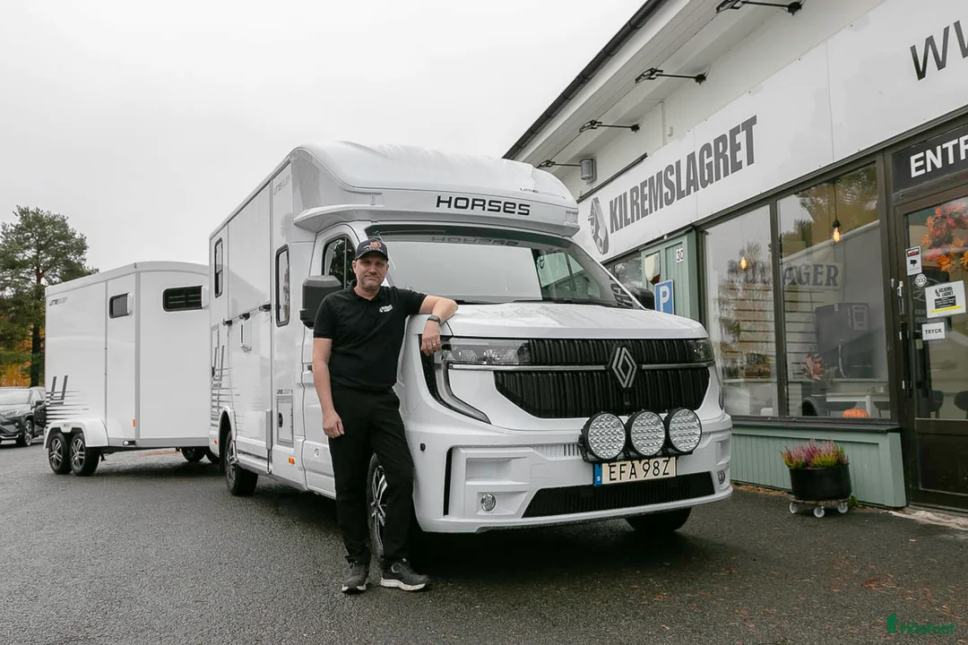 Galleribild {{count}}